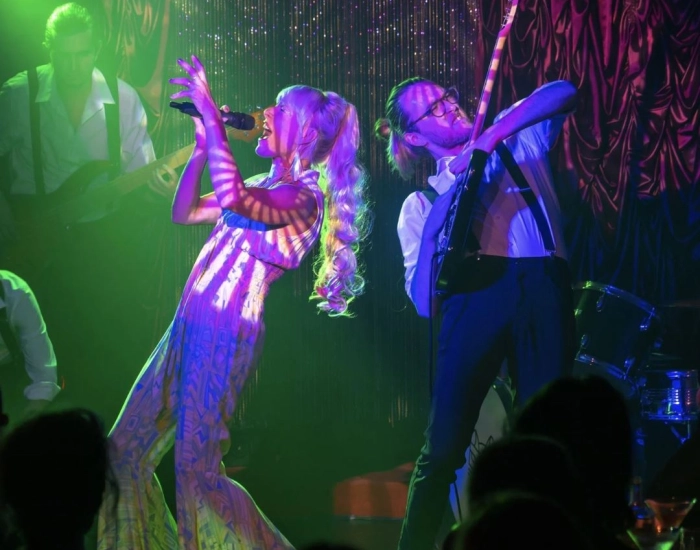 Red Cat Cabaret: Noc na Broadway - The Only Helga Show